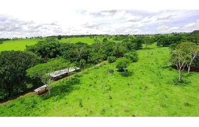 Imagem: A chácara possui 285.000m² de Área e está localizado em