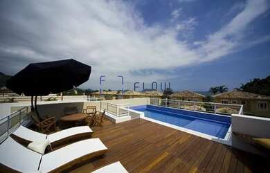 Imagem: A casa possui 5 Dormitórios, 5 Banheiros, 3 Vagas na garagem