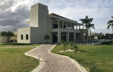 Imagem: O terreno possui 450m² de Área e está localizado em Parque