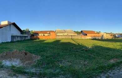 Imagem: O terreno possui 360m² de Área e está localizado em Penha