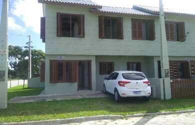 Imagem 5: Sobrados geminados na praia