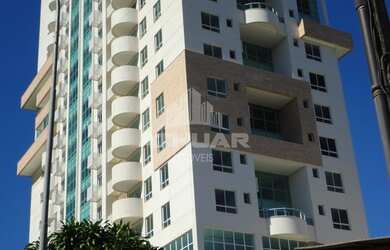 Imagem: O apartamento possui 1 Dormitório, 1 Banheiro, 2 Vagas na garagem