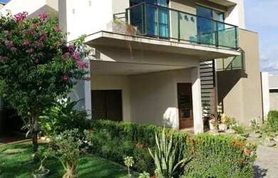 Imagem: A casa em condomínio possui 3 Dormitórios, 5 Banheiros, 4