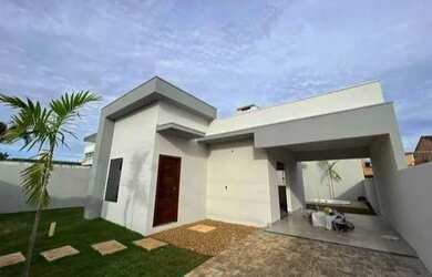 Imagem: A casa possui 2 Dormitórios, 1 Banheiro, 1 Vaga na garagem