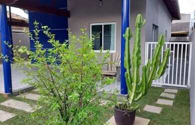 Imagem: A casa possui 3 Dormitórios, 3 Banheiros, 4 Vagas na garagem