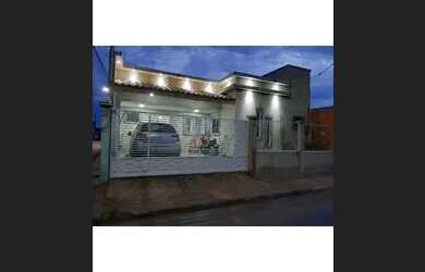 Imagem 1: Terreno. 100m² de Área, 2 Vagas na garageme2 Dormitórios