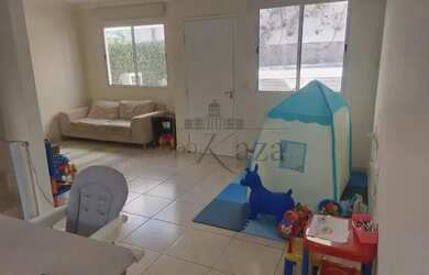 Imagem: A casa em condomínio possui 3 Dormitórios, 2 Banheiros, 2