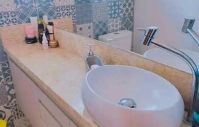 Imagem: O studio possui 1 Dormitório, 1 Banheiro, 1 Vaga na garagem