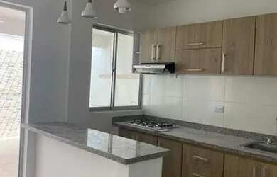 Imagem 4: CASA INCRÍVEL. 240m² de Área, 2 Vagas na garageme3 Dormitórios