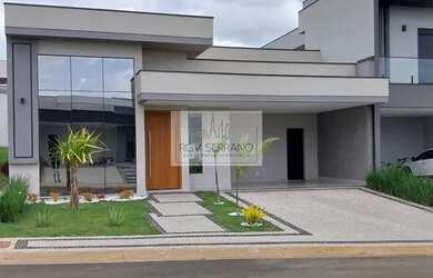 Imagem: A casa em condomínio possui 3 Dormitórios, 2 Banheiros, 4