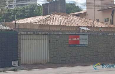 Imagem: A casa possui 3 Dormitórios, 4 Banheiros, 3 Vagas na garagem