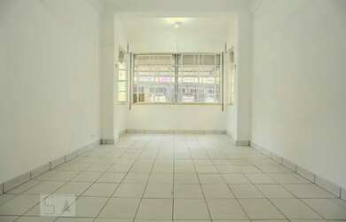 Imagem: O apartamento possui 1 Dormitório, 2 Banheiros, 1 Vaga na garagem