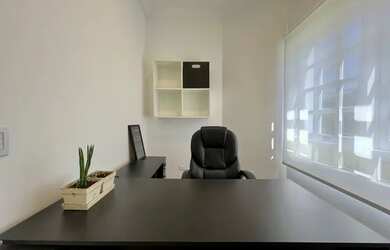 Imagem: A casa em condomínio possui 4 Dormitórios, 5 Banheiros, 4