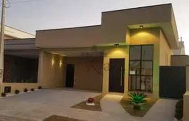 Imagem: A casa em condomínio possui 3 Dormitórios, 3 Banheiros, 4