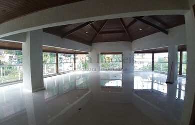 Imagem 1: Prédio Corporativo