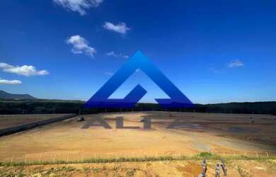 Imagem: O terreno possui 300.000m² de Área e está localizado em