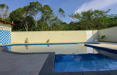 Imagem: A casa em condomínio possui 4 Dormitórios, 2 Banheiros, 5