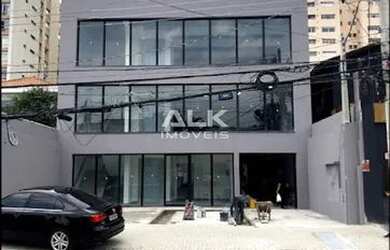 Imagem: O depósito possui 5 Vagas na garagem, 836m² de Área e está