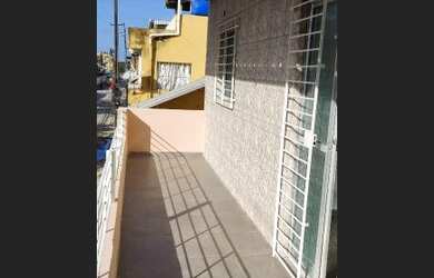 Imagem: A casa possui 3 Dormitórios, 2 Banheiros, 140m² de Área e