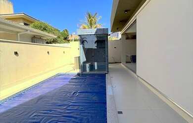 Imagem: A casa em condomínio possui 5 Dormitórios, 5 Banheiros, 4