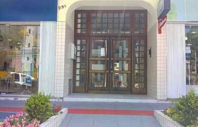 Imagem: O apartamento possui 3 Dormitórios, 2 Banheiros, 1 Vaga na