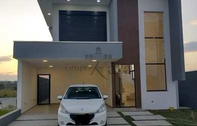 Imagem: A casa em condomínio possui 3 Dormitórios, 3 Banheiros, 4