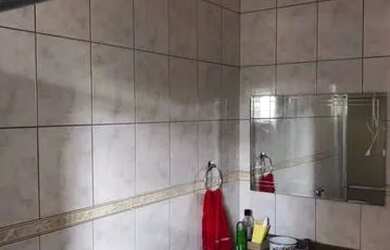 Imagem: A casa possui 3 Dormitórios, 4 Banheiros, 4 Vagas na garagem