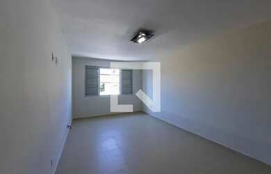 Imagem: A casa possui 3 Dormitórios, 4 Banheiros, 3 Vagas na garagem