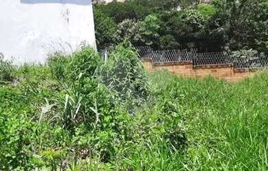 Imagem: A casa em condomínio possui 1 Dormitório, 1 Banheiro, 412m²