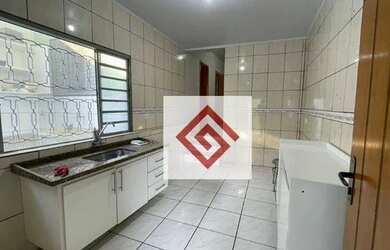 Imagem: A casa possui 1 Dormitório, 1 Banheiro, 40m² de Área e está