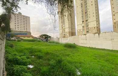 Imagem: O terreno possui 3.379m² de Área, Imóvel novo e está localizado