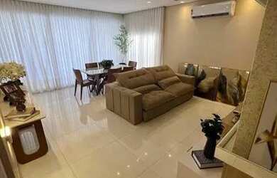 Imagem: A casa em condomínio possui 4 Dormitórios, 4 Banheiros, 4