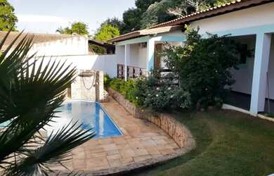 Imagem: A casa em condomínio possui 3 Dormitórios, 5 Banheiros, 4