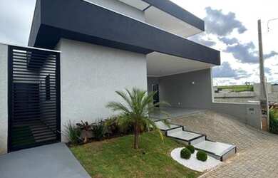 Imagem: A casa em condomínio possui 3 Dormitórios, 4 Banheiros, 4