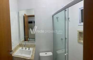 Imagem: A casa em condomínio possui 3 Dormitórios, 4 Banheiros, 4