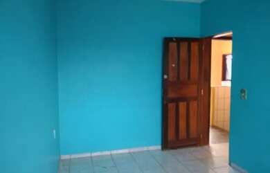 Imagem 11: Vende- se ou permuta por imóveis de menores valores sobrado com três...