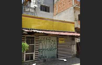 Imagem: A casa possui 5 Dormitórios, 4 Banheiros, 2 Vagas na garagem