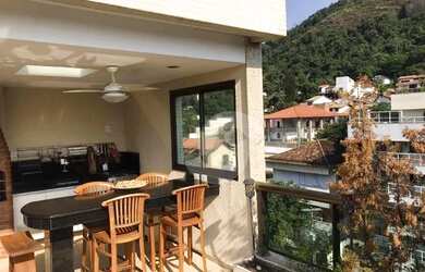 Imagem: O apartamento na cobertura possui 4 Dormitórios, 3 Banheiros