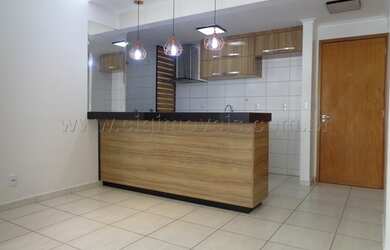 Imagem: O apartamento possui 2 Dormitórios, 2 Banheiros, 1 Vaga na