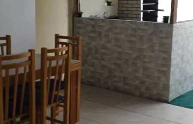 Imagem 2: Quintal para festas. Varanda