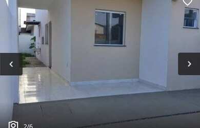 Imagem: A casa possui 2 Dormitórios, 2 Banheiros, 2 Vagas na garagem
