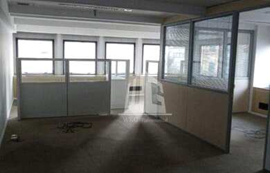 Imagem: O depósito possui 2 Vagas na garagem, 100m² de Área e está