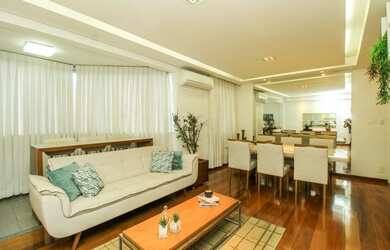 Imagem: O apartamento possui 3 Dormitórios, 3 Banheiros, 2 Vagas na