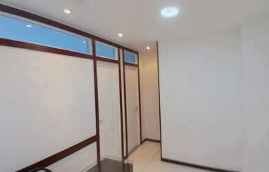 Imagem: O depósito possui 1 Vaga na garagem, 50m² de Área e está