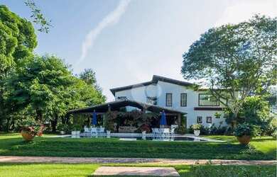 Imagem: A casa em condomínio possui 3 Dormitórios, 5 Banheiros, 4