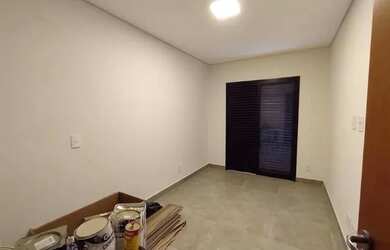 Imagem: A casa em condomínio possui 3 Dormitórios, 2 Banheiros, 2