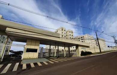 Imagem: O apartamento possui 3 Dormitórios, 1 Banheiro, 1 Vaga na garagem