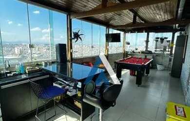 Imagem: O apartamento possui 3 Dormitórios, 1 Banheiro, 2 Vagas na