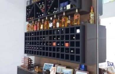 Imagem: A casa em condomínio possui 5 Dormitórios, 5 Banheiros, 5