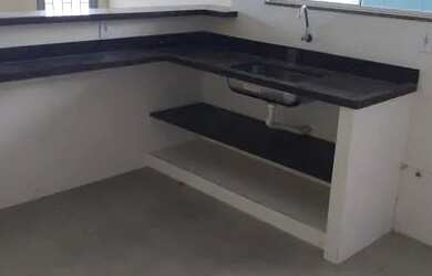 Imagem: A casa possui 2 Dormitórios, 2 Banheiros, 1 Vaga na garagem